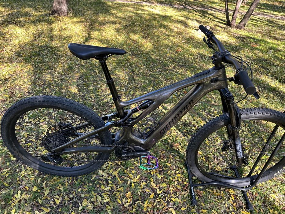 Карбоново електрическо колело Specialized Turbo Levo