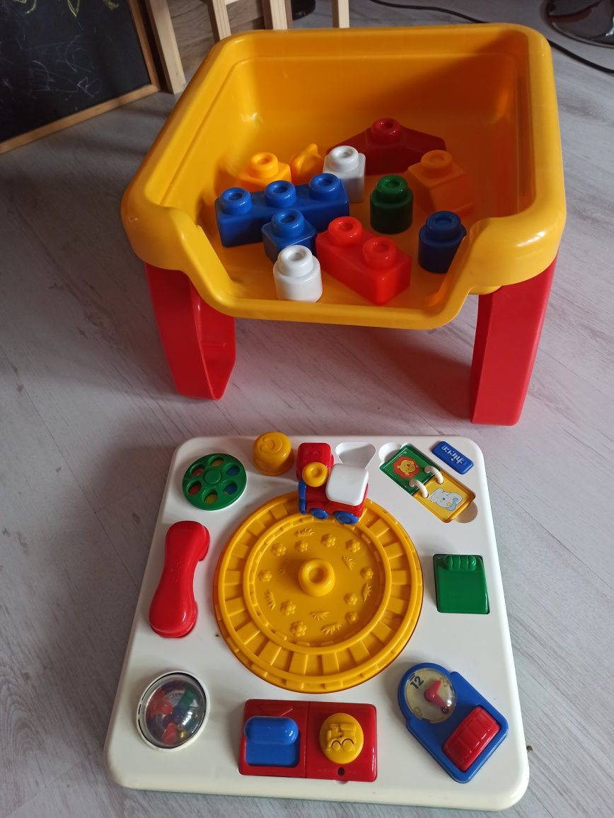 Интерактивна детска масичка Chicco за игра с две лица.