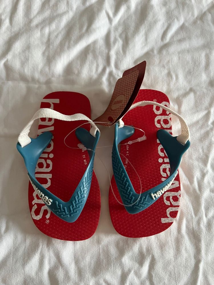 Sandale Havaianas noi, cu eticheta, 22