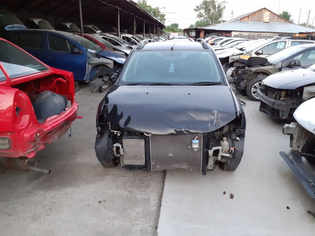 Piese Logan MCV negru 1,5 dci 2015