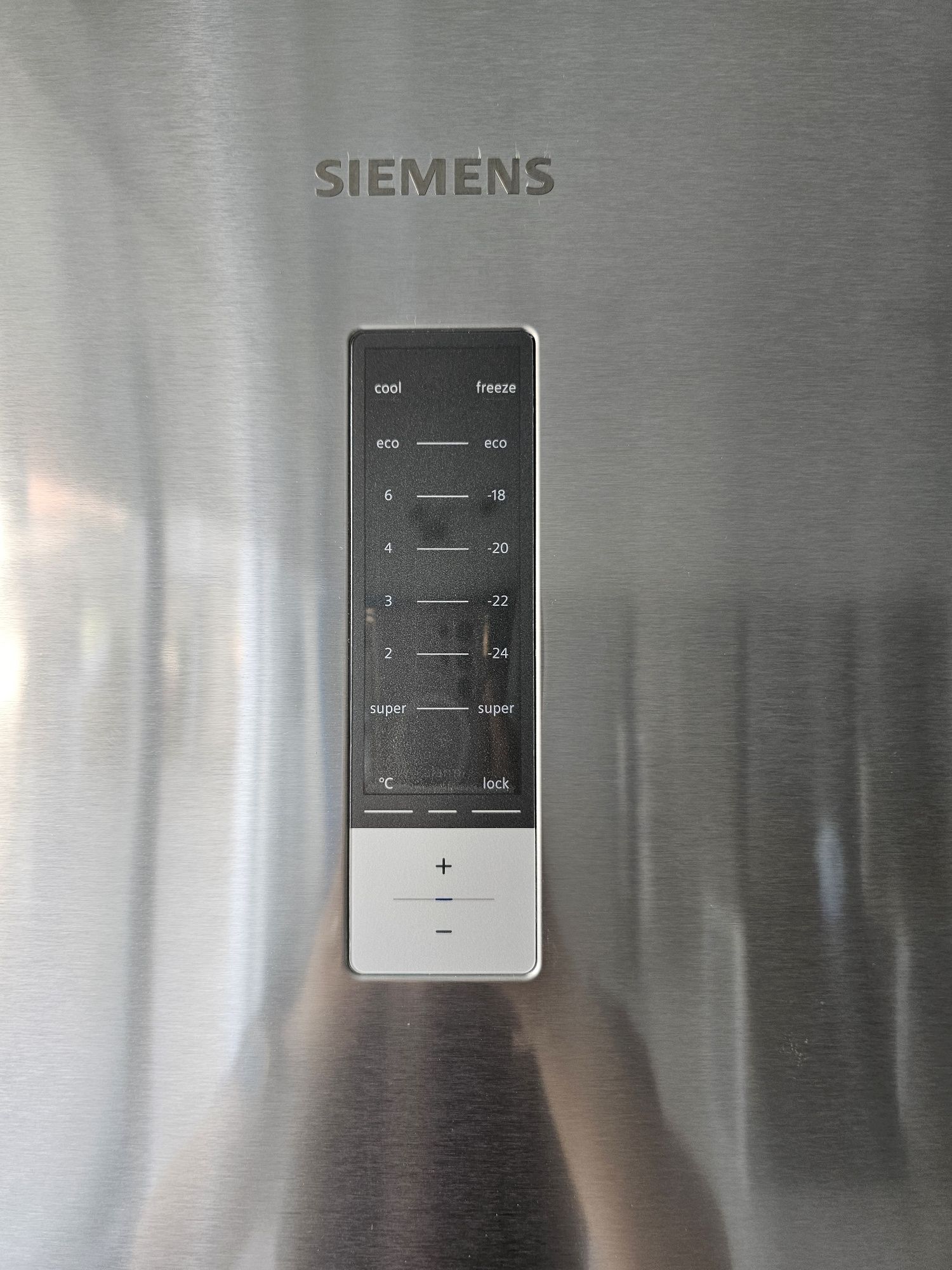Хладилник с фризер SIEMENS No frost