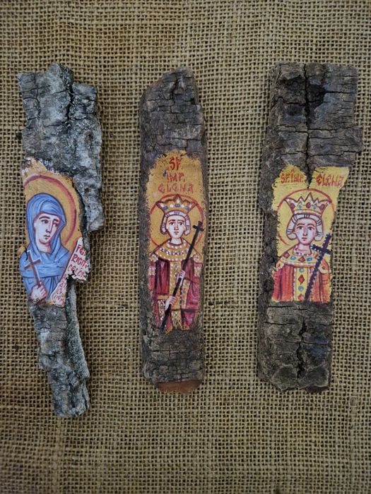 Icoane pictate pe scoarta