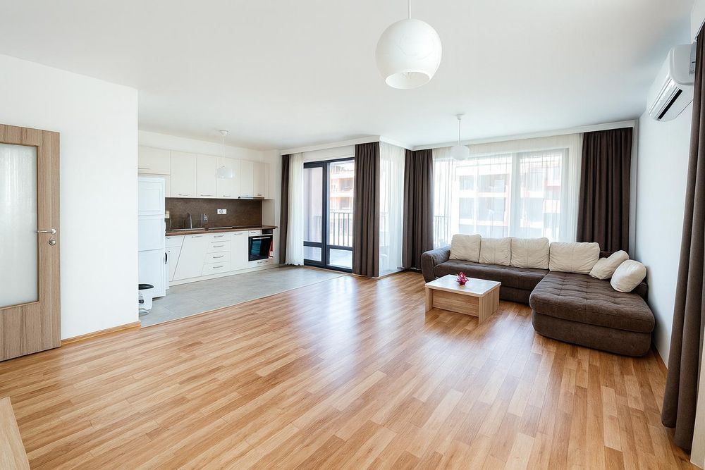 Тристаен апартамент под наем в жк. Христо Смирненски