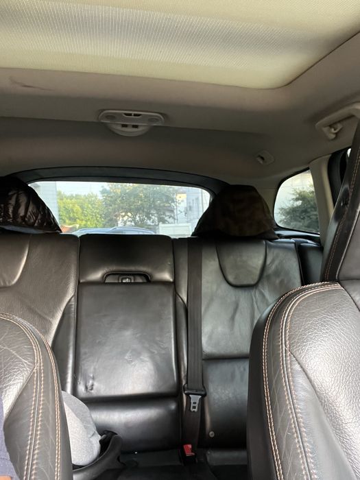 Unic proprietar Volvo xc 60 an 2009 Disel 2.4 4x4