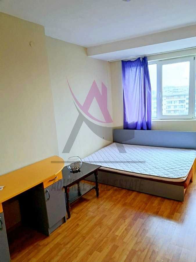 Дава се под наем Тристаен апартамент в Варна, Левски - 67 кв.м за 500 € - Снимка #2