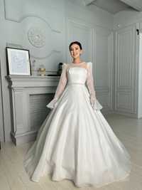 Продается свадебные платья Оскемен