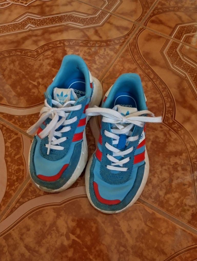 Adidas детски 29 номер