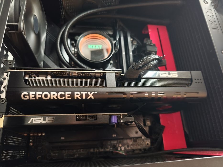 Vând RTX 5070 Asus Prime OC ca noua