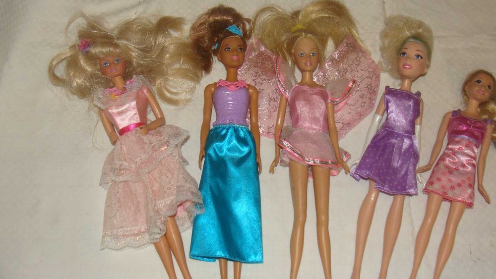 Монстер хай,уингс,братц, Барби