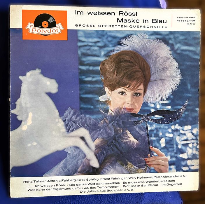 disc vinil produs de Polydor cu titlul "Im weißen Rössl/Maske in Blau