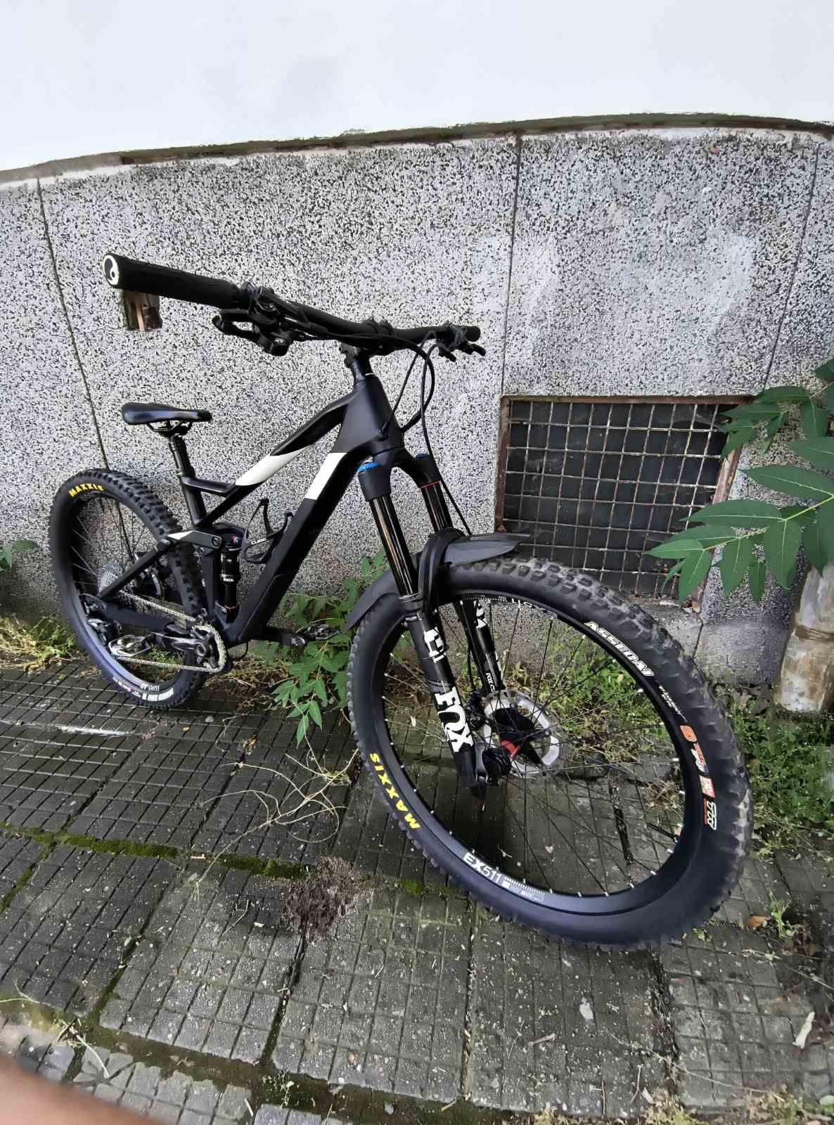 Cube stereo 140 carbon 2018 М размер