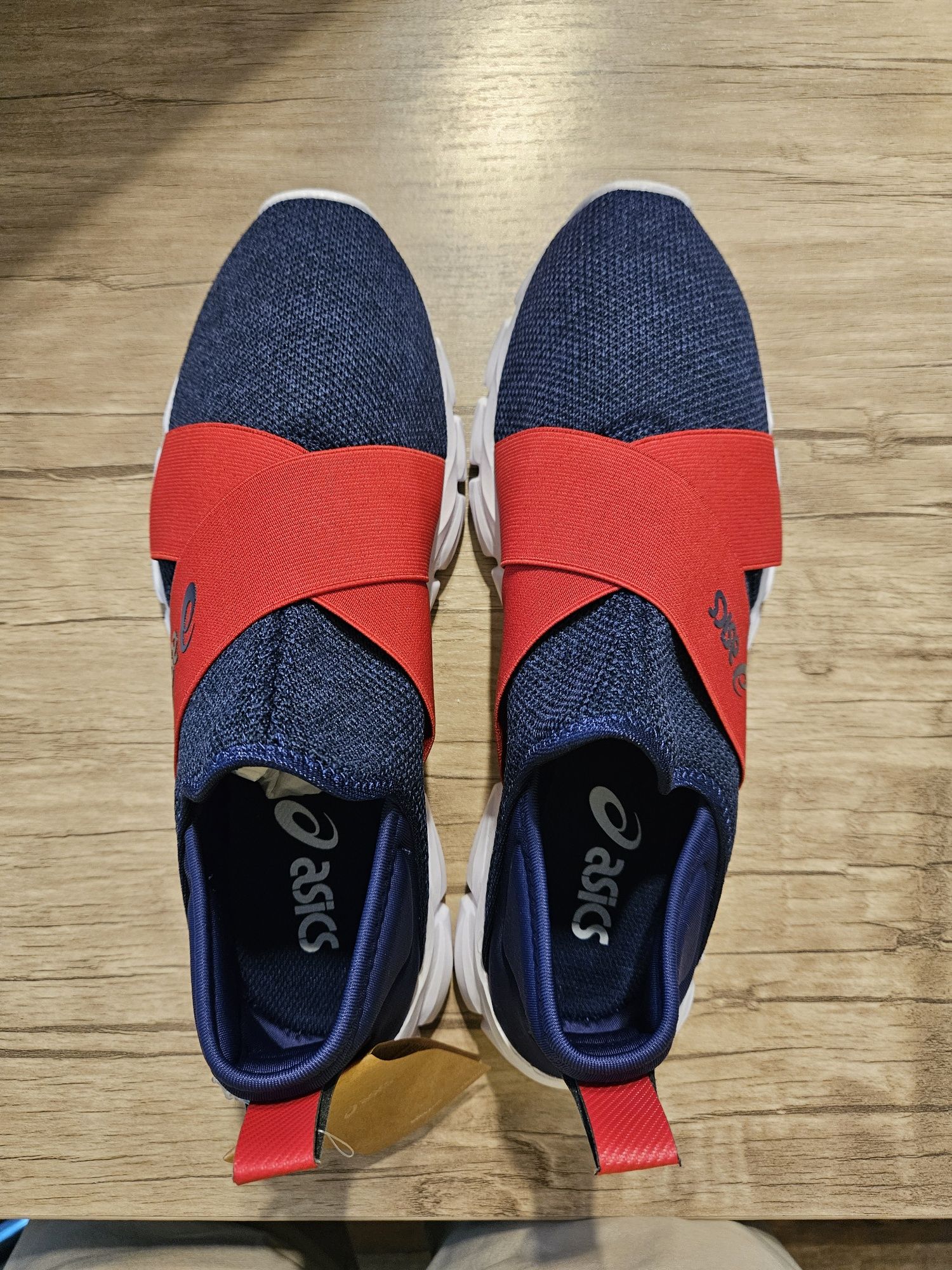 Легкие кроссовки для лета Asics. 44 р.