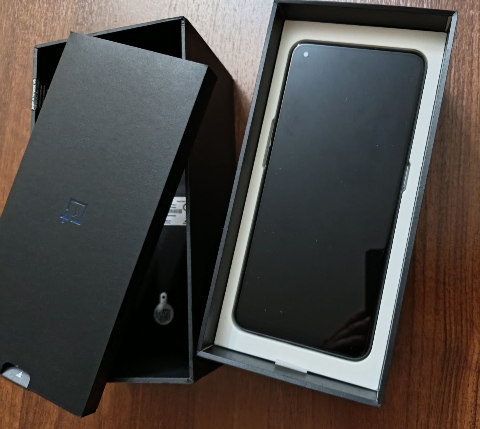 Смартфон One plus nord ce 2