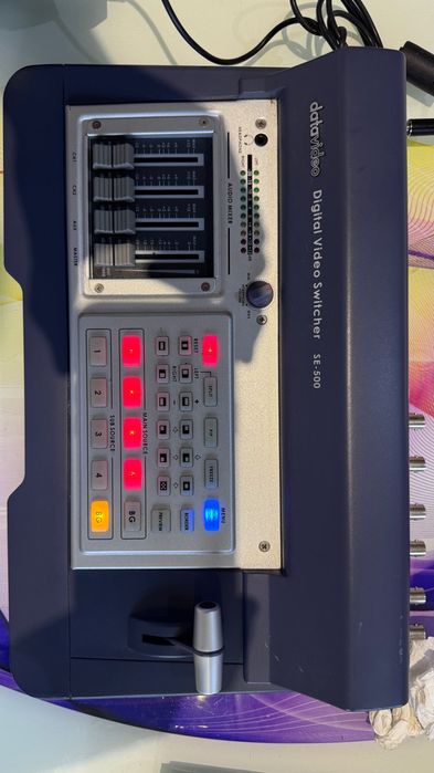 Mixer Video Profesional Datavideo SE-500 (cu mixer audio integrat)