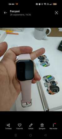 Ceas smartwatch watch 9 .Culoare cadran gri și roz cu diferite curele.
