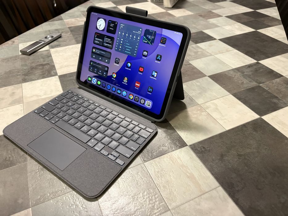 Apple iPad 10, 10.9", 64GB, Wifi, Silver - НЕРАЗЛИЧИМ ОТ НОВ!