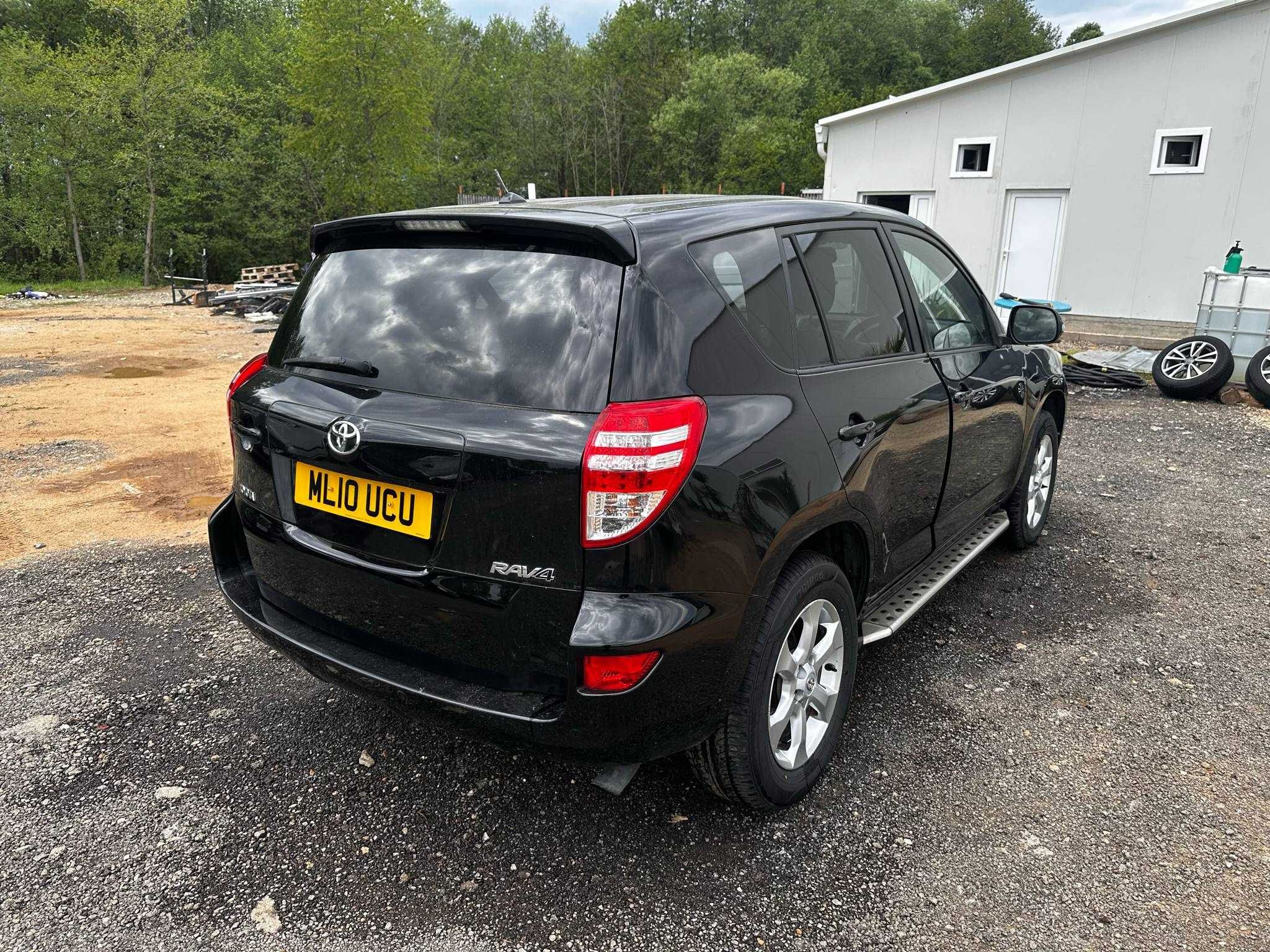 Продава се на части Toyota RAV4 2.2 D-4D 150 к.с. 4x4 - 2010 г.