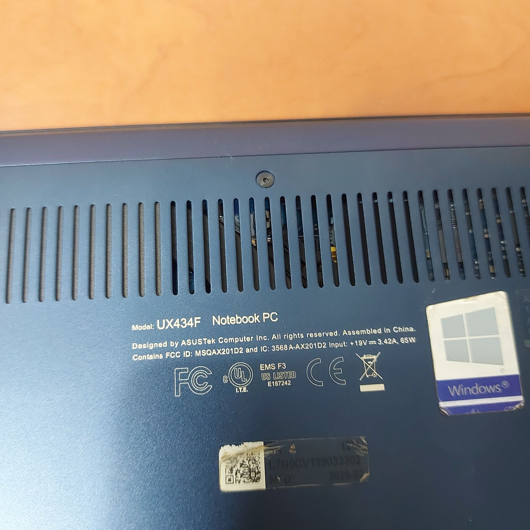 Okazie! Asus Zenbook 14 disp touch,touchpad cu disp i7 gen10,16gb,ssd
