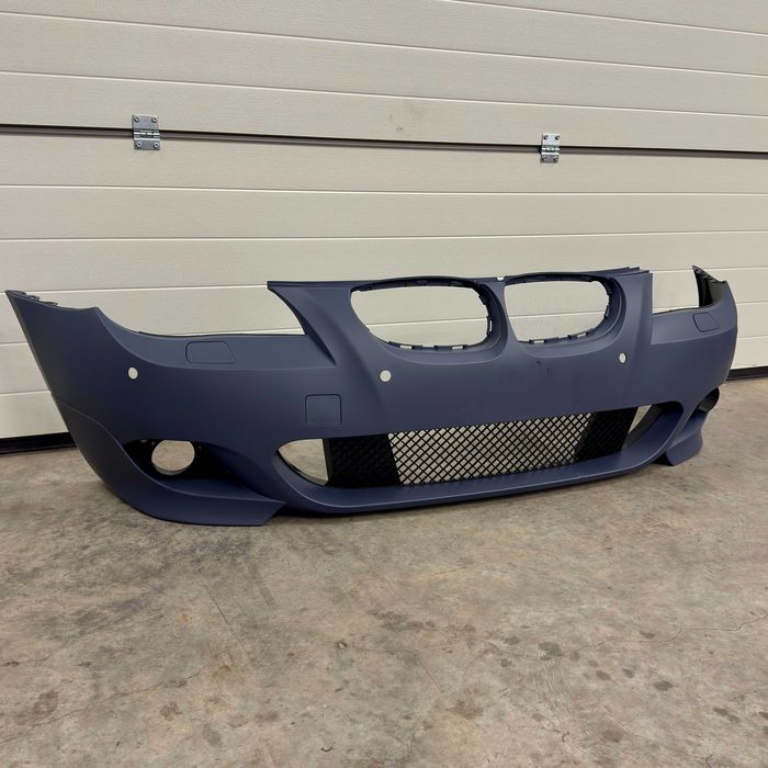 Предна броня Mtech  за Bmw E60 / E61 (2003-2007) PDC 24мм, бмв е60 е61