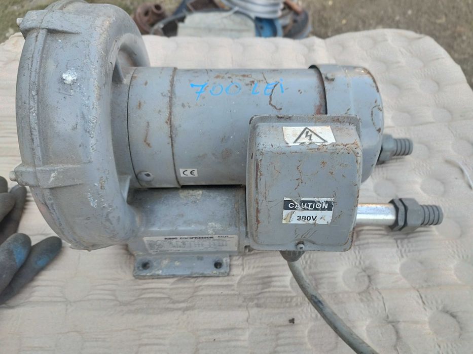 Pompa electrica de aerisit oxigenat lacuri iazuri heleștee