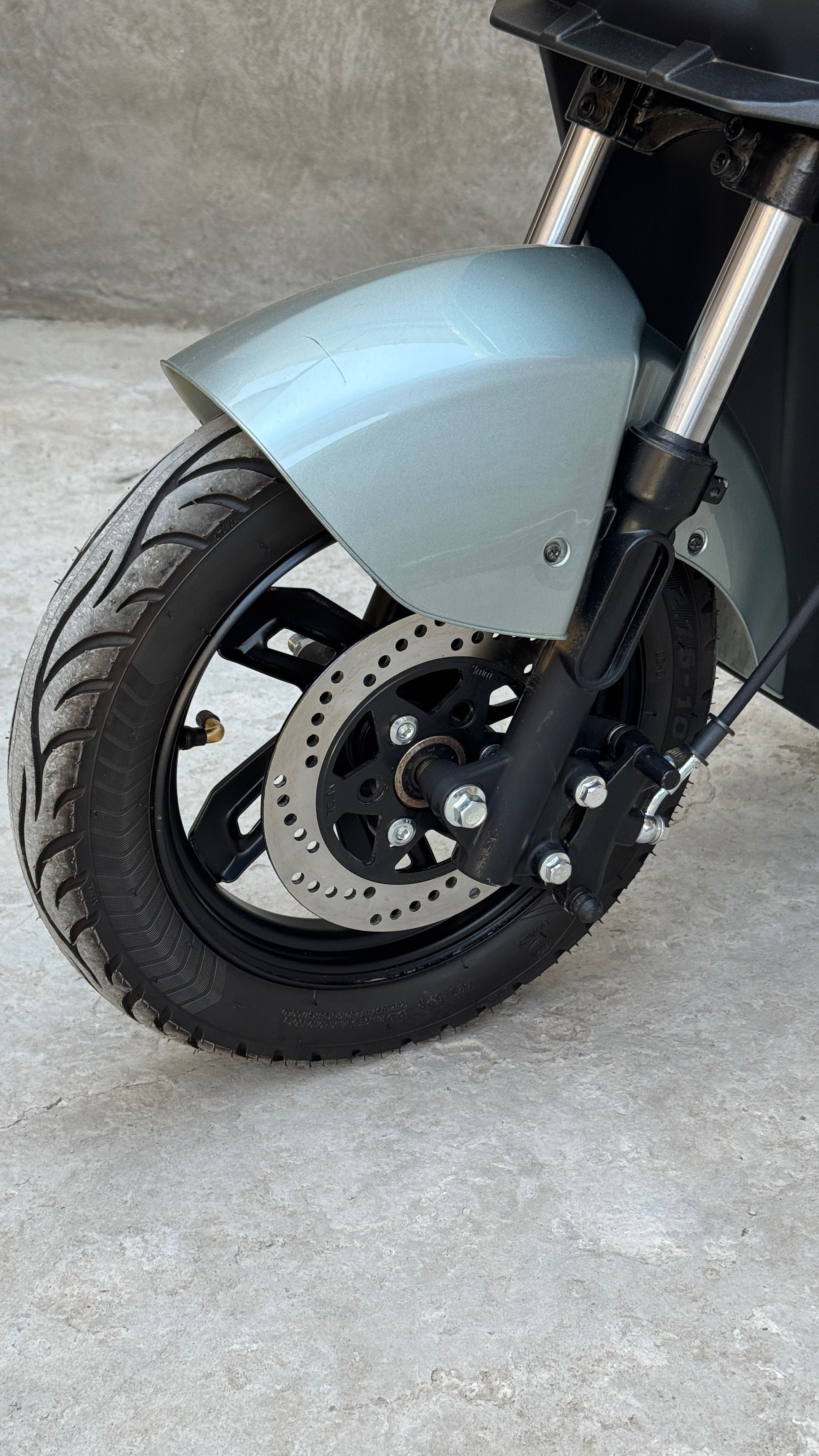 Электроскутер Беркут 60V 500W — до 40 км/ч, полный комплект