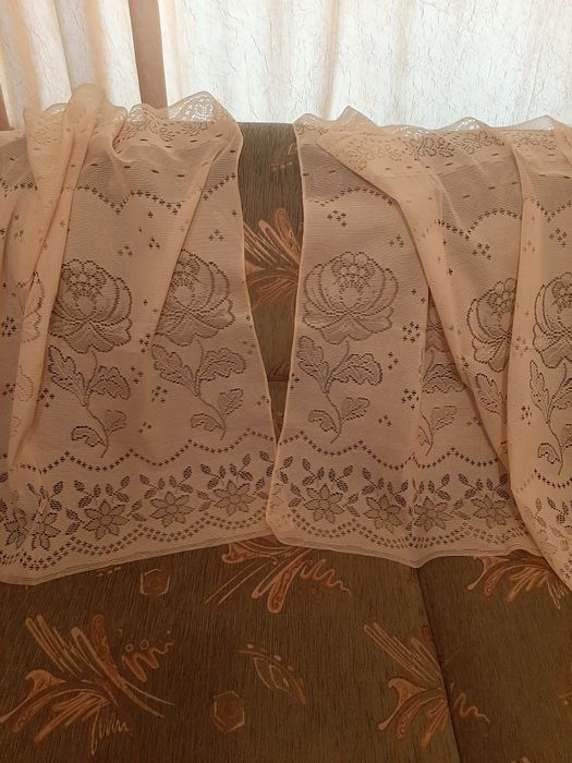 Продам шторки- задергушки