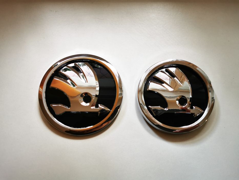 Emblema Logo Skoda Superb Octavia Rapid Scala Capota Portbagaj 8/9cm
