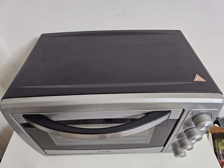 Cuptor electric Zass 38 l, în stare foarte bună