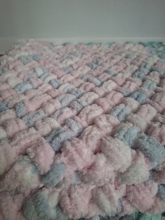 Ръчно плетено одеало