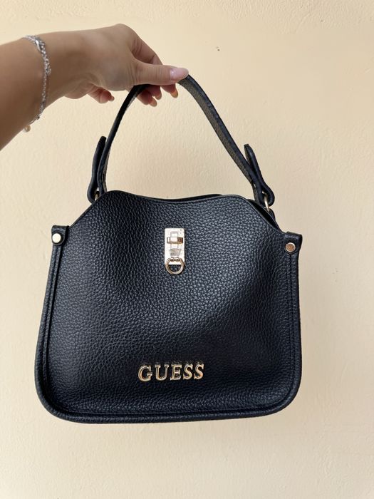 Небольшая сумка GUESS