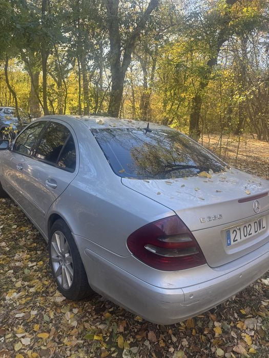 Vand Mercedes E280 -3.0 l