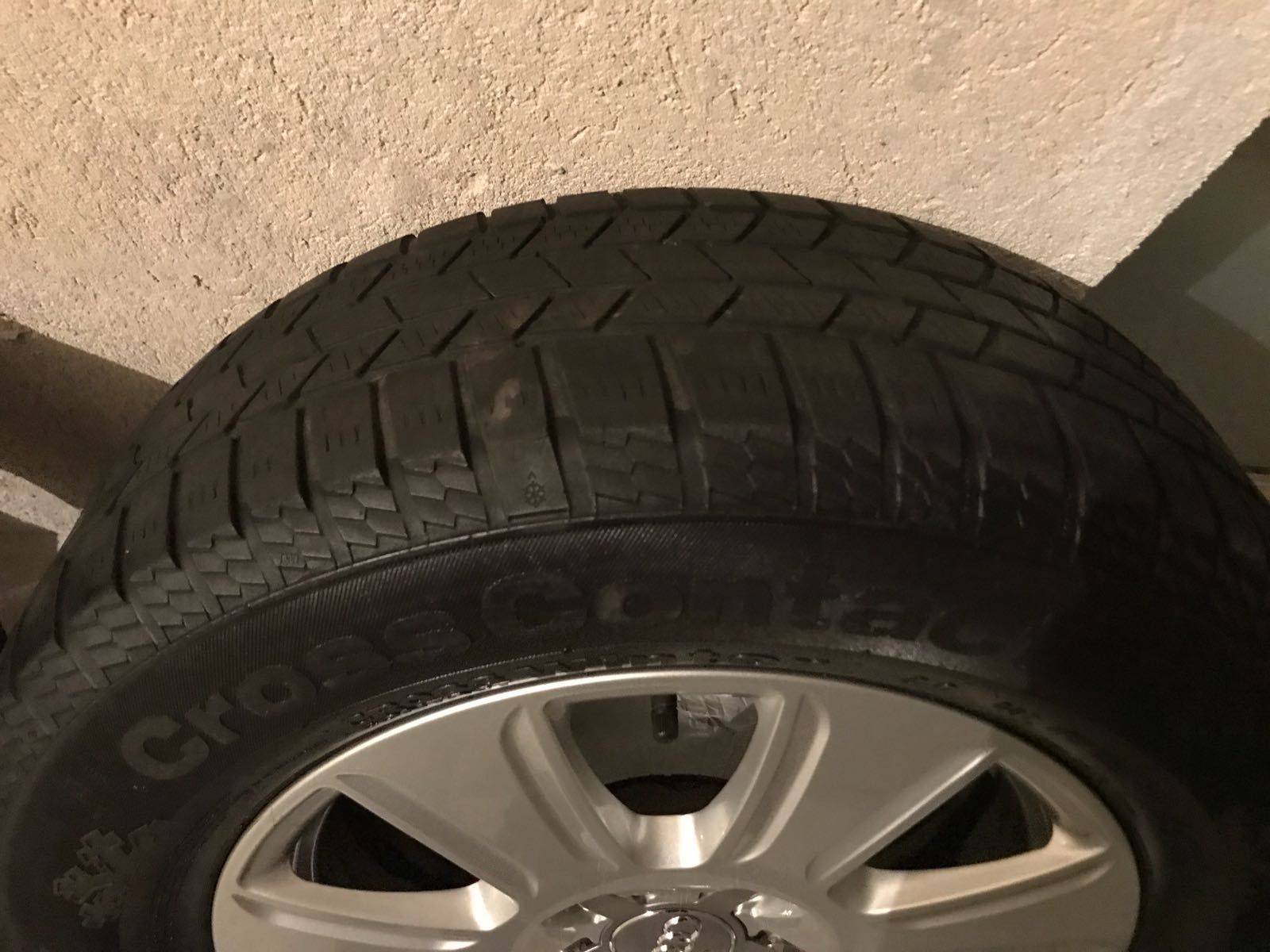 Гуми и оригинални джанти AUDI Q3 Q5 A3 A6 Continental зимни