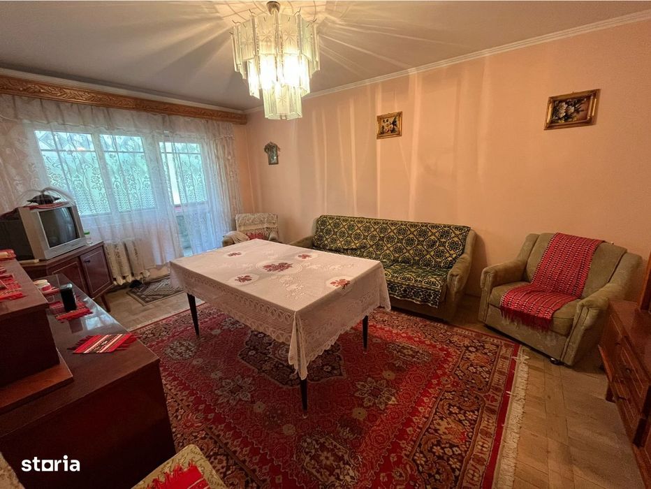 Apartament două camere - Zona Colegiul Economic