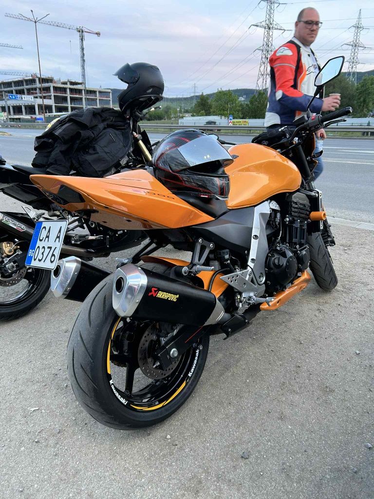 Продавам Kawasaki Z