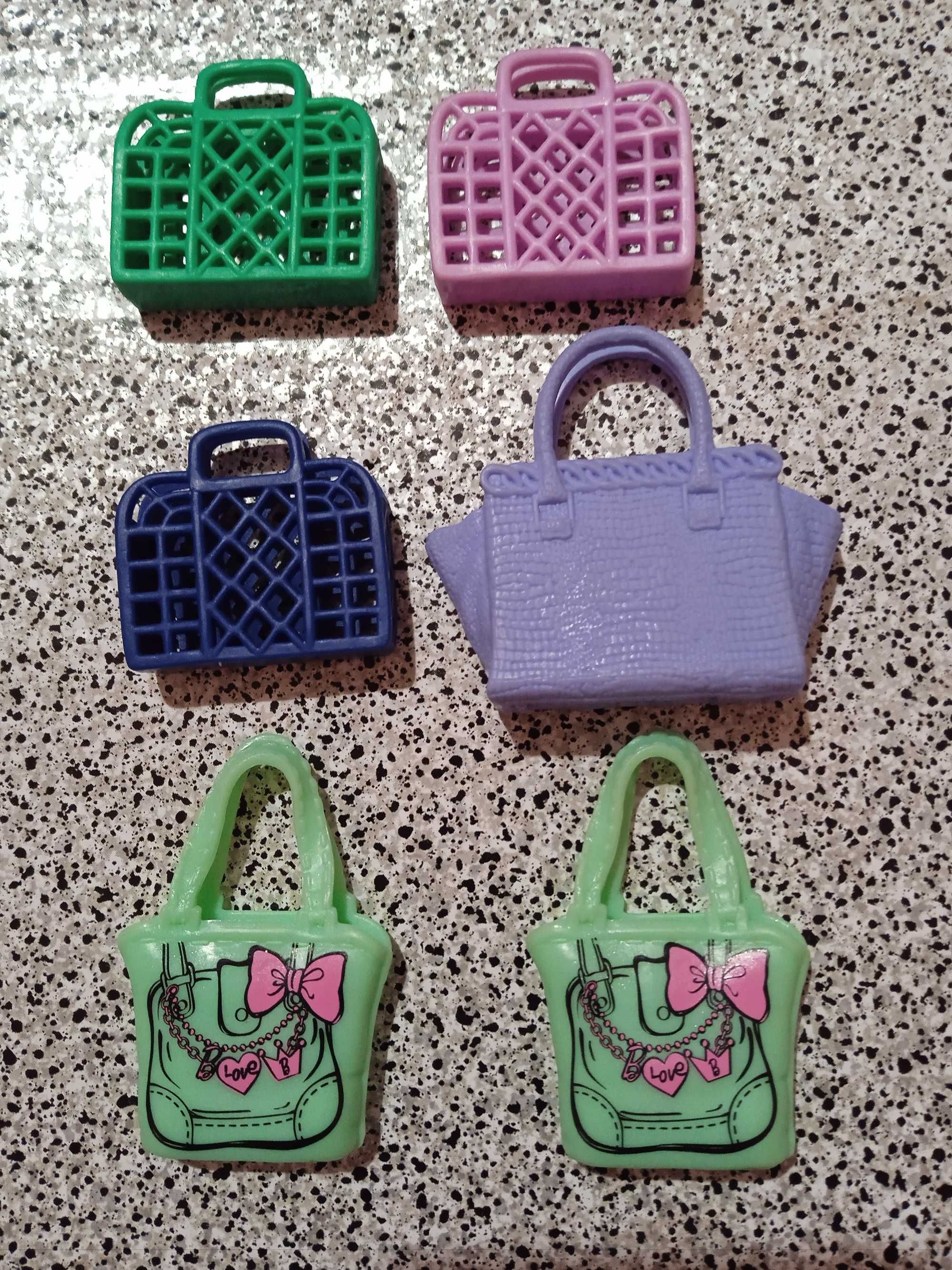 Barbie глави, комплектчета, чанти; Barbie аксесоари; обувки