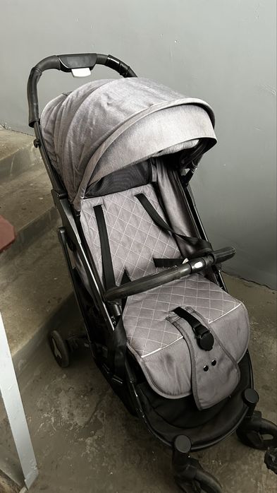 Коляска прогулочная