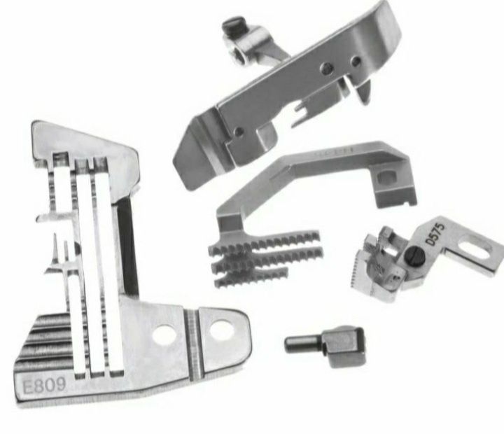 Picioruse pentru masinile de cusut SINGER si o gama larga de piese