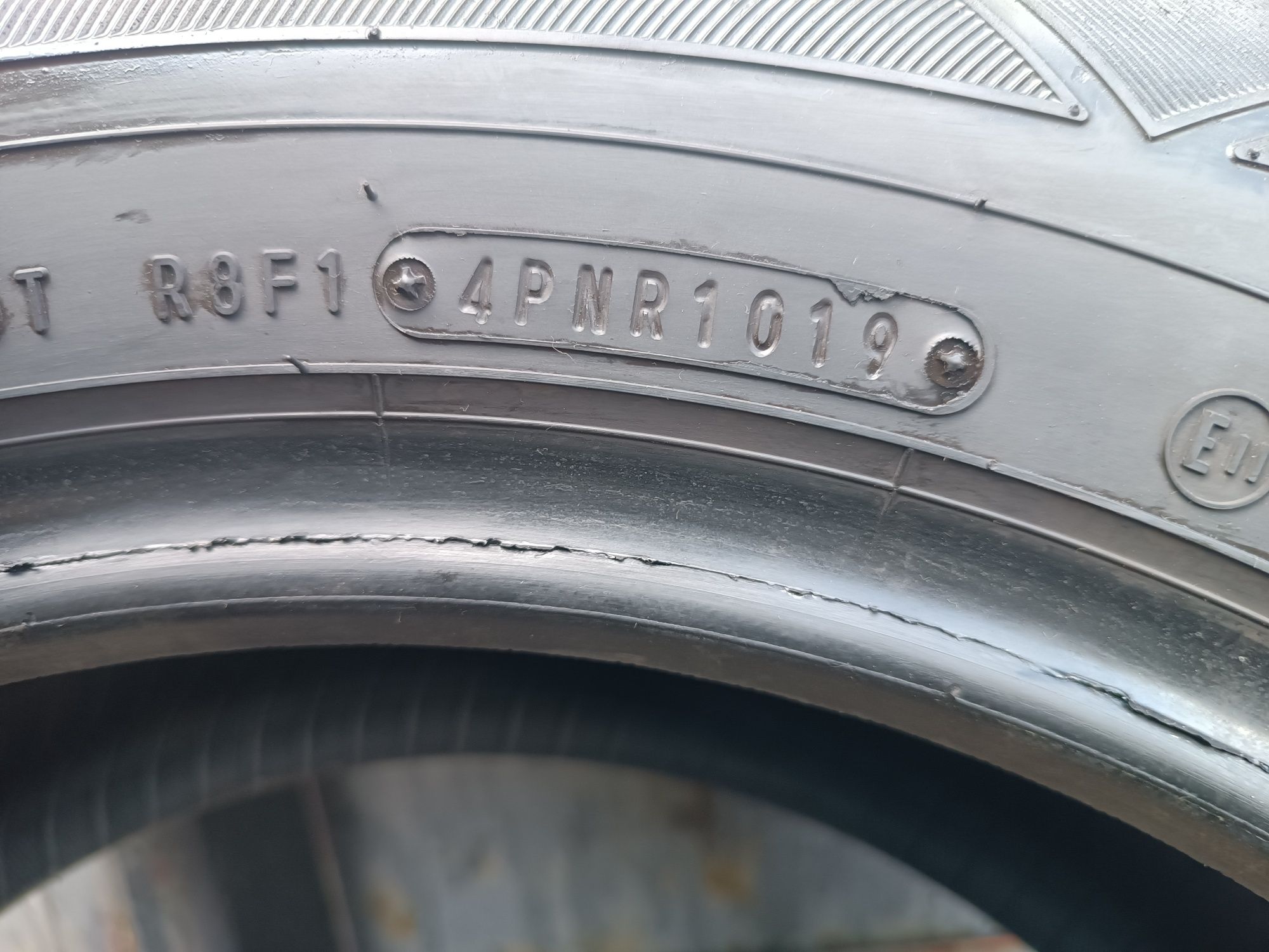 215/60/16 Falken .