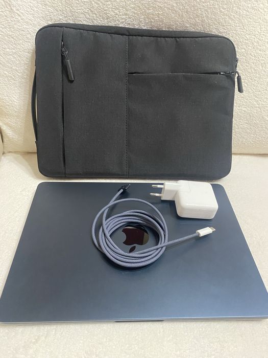 MacBook Air M2 2022