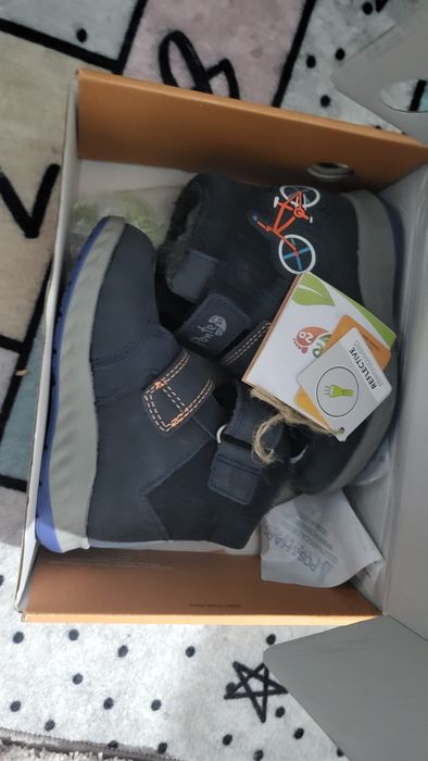 Ghete noi piele marimea 23