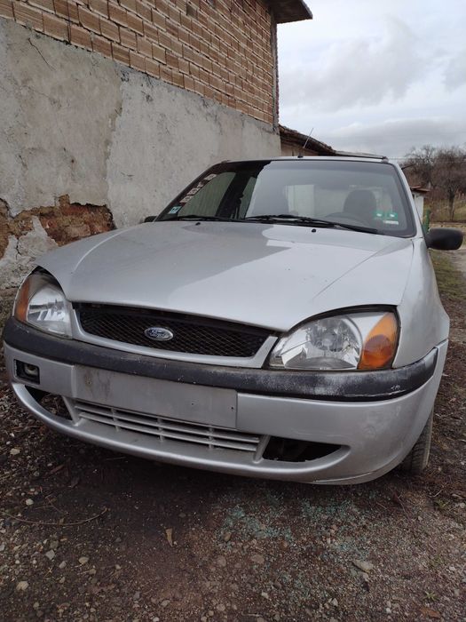 Форд Фиеста на части