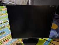 Монитор LG 19 60Hz