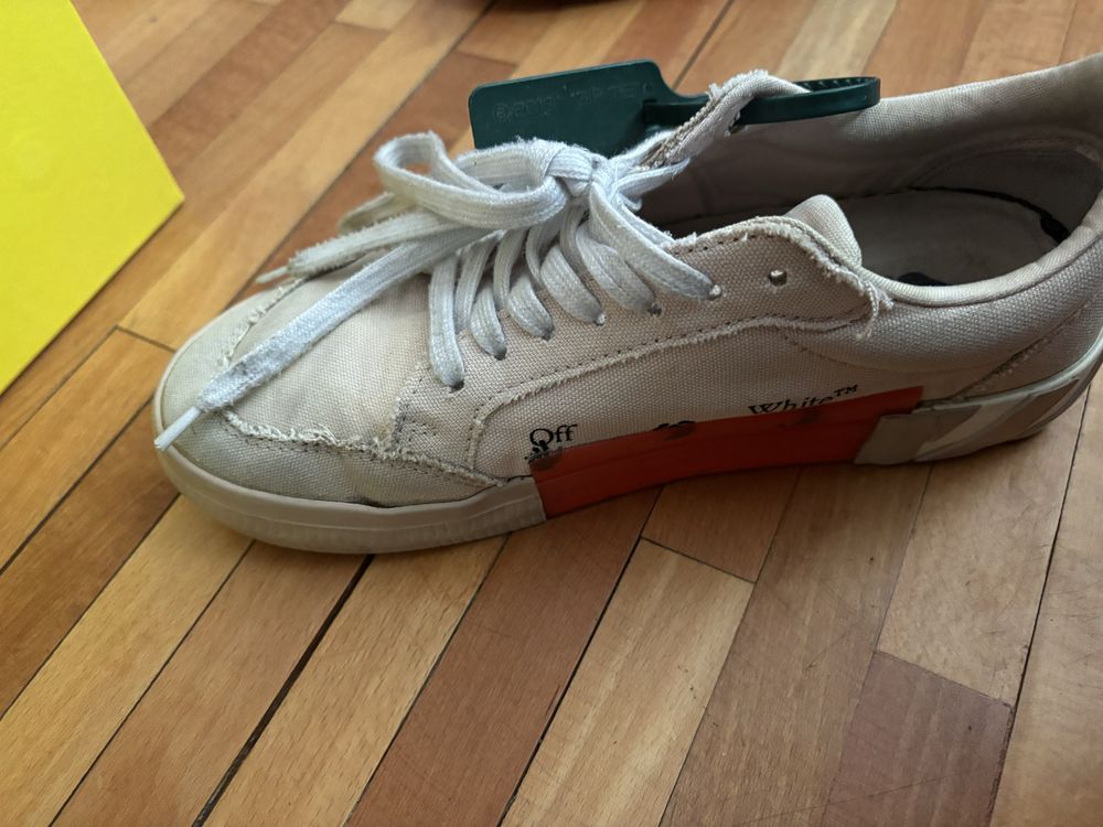 Off White Vulcanized