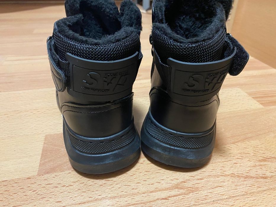 Vând ghete iarna dama