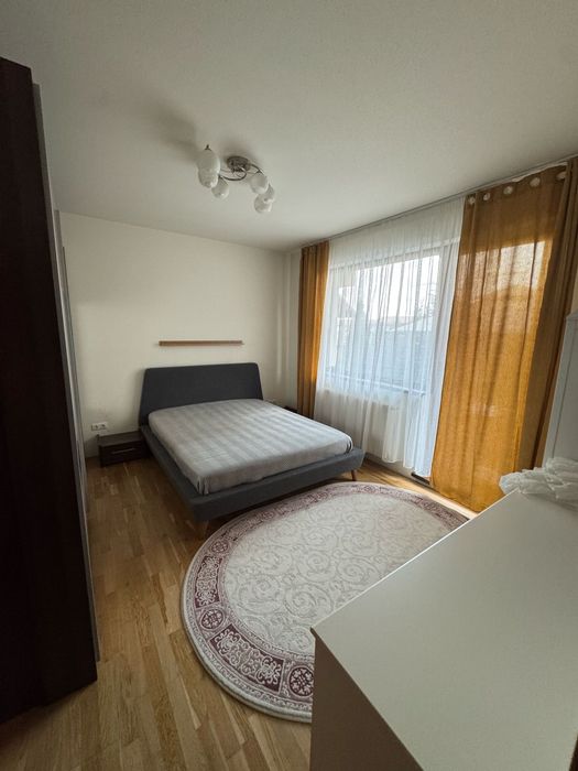 Inchiriez apartament 2 camera 55mp, 110mp gradina proprie parcare priv
