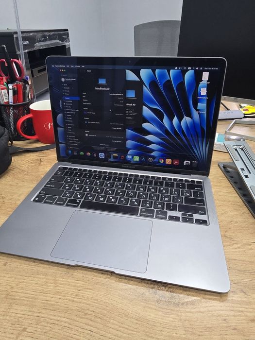 Macbook air M1 sotiladi holati a'lo darajada