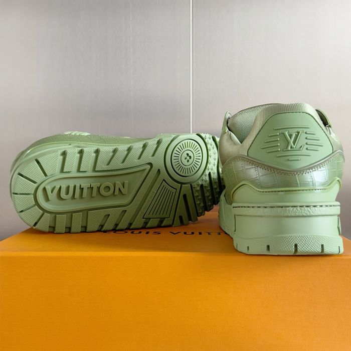 Adidasi Louis Vuitton Calitate Premium