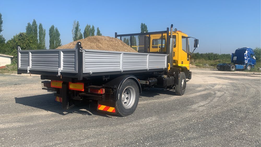 Iveco-Ford sutospeciala deszapezire