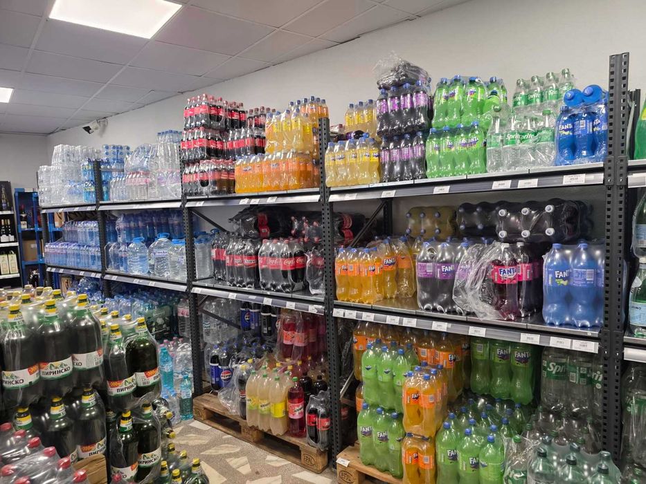 Складови стелажи, ръчна обработка, търговско оборудване, магазин