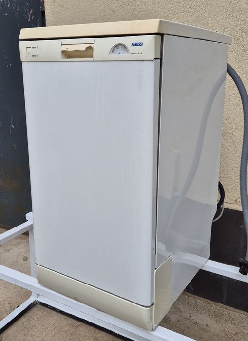 Миялния ZANUSSI свободно стояща
